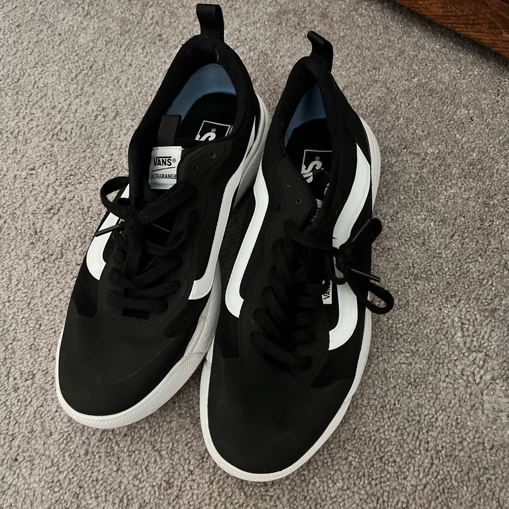 Vans Black / White Ultrarange EXOs